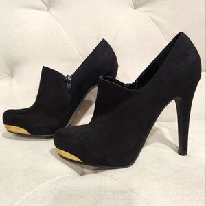 Aldo Black And Gold Suede Pumps Size 6
